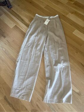 NWT Light Beige Wide-Leg Women's Pants